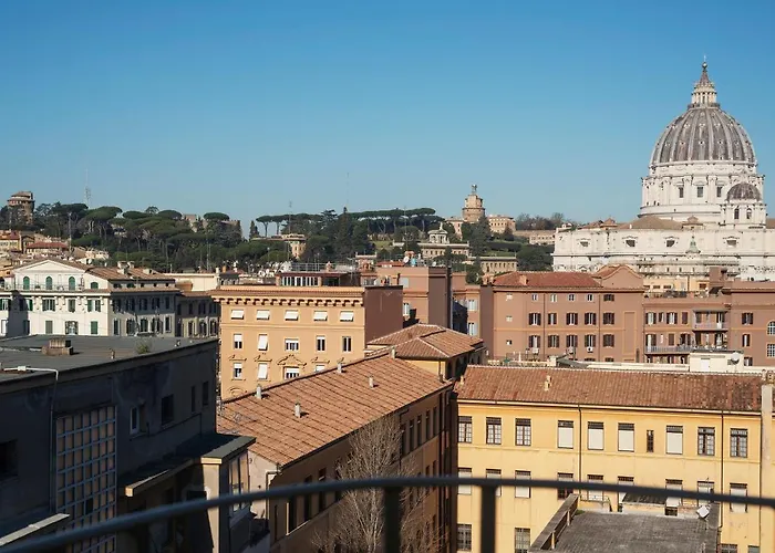 Guesthost - Bright With Views Of San Pietro Roma